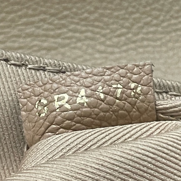 Louis Vuitton Clapton backpack - Picture 11 of 12